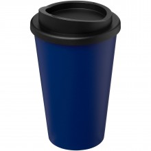 Eine großartige Lösung auf der Suche nach nachhaltigem Trinkgeschirr! Dieser doppelwandige Isolierbecher besteht aus 100 % rec Americano® recycelter isolierter 350 ml Becher
